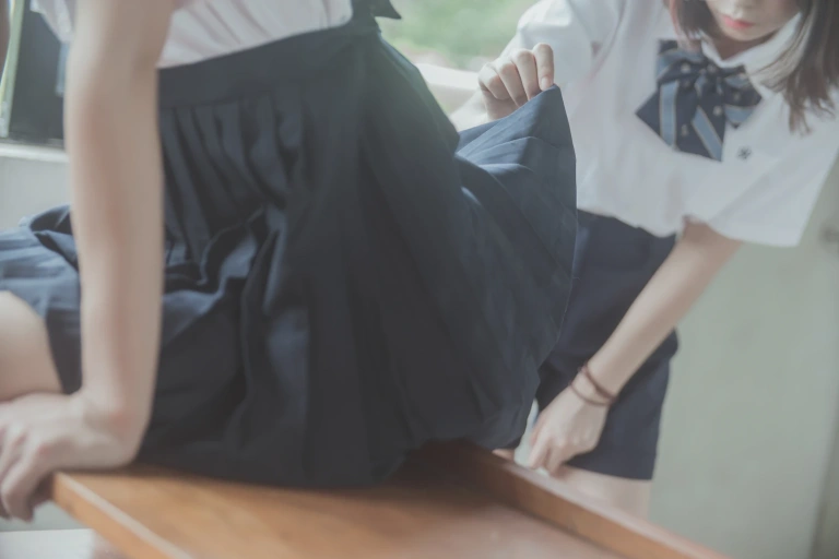 疯猫ss《JK百合1（桜桃喵&疯猫ss）》主题写真：43张全套美图