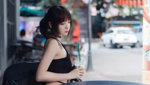 疯猫ss《创意产业园》主题写真：16张全套美图