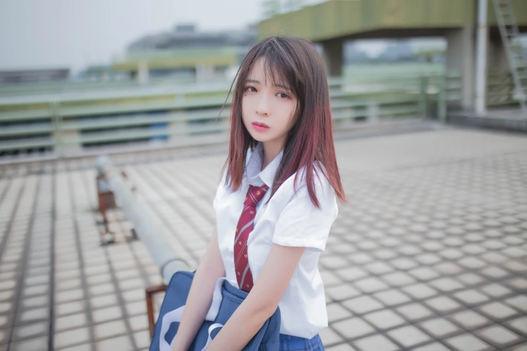 疯猫ss《天台JK》主题写真：30张全套美图
