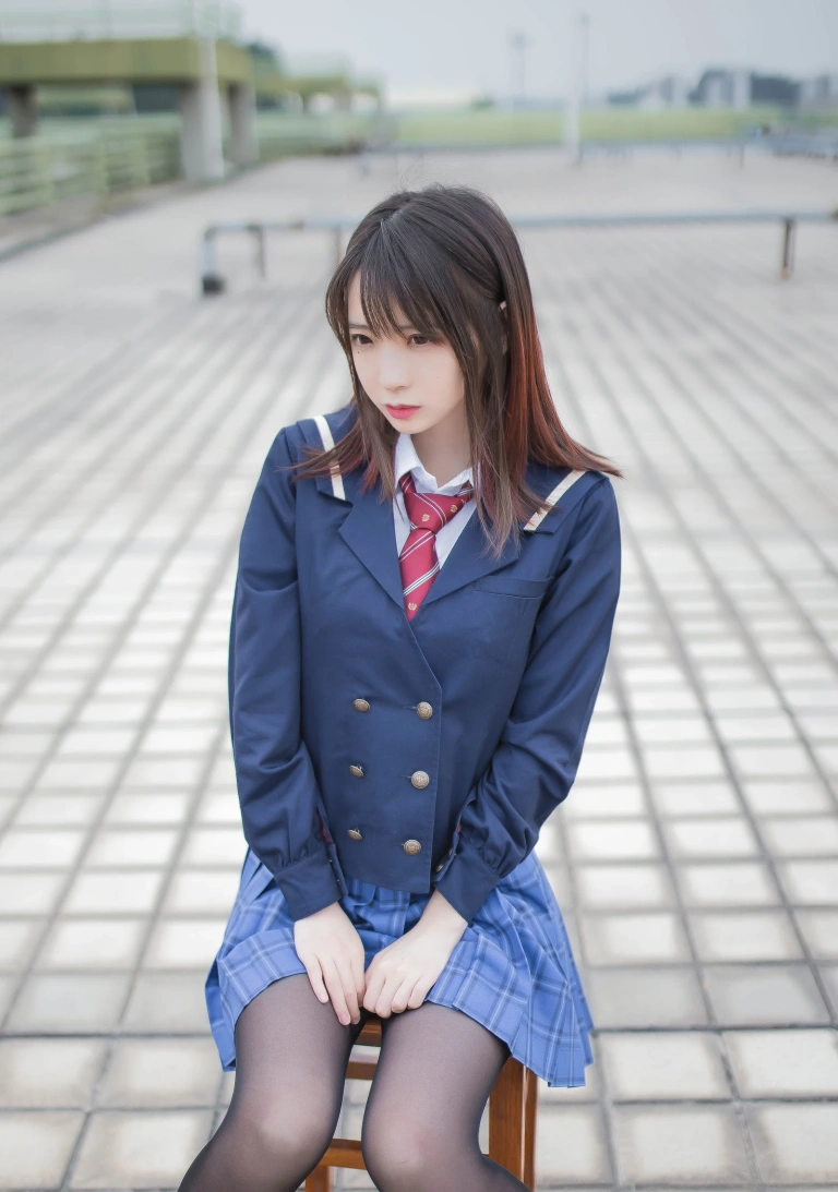 疯猫ss《天台JK》主题写真：30张全套美图