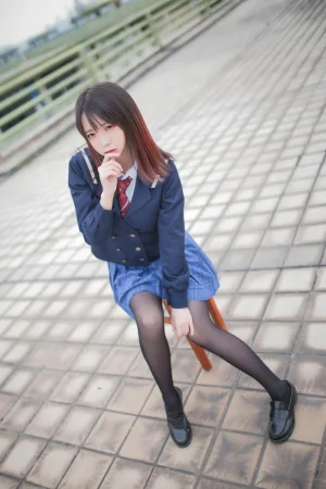 疯猫ss《天台JK》主题写真：30张全套美图