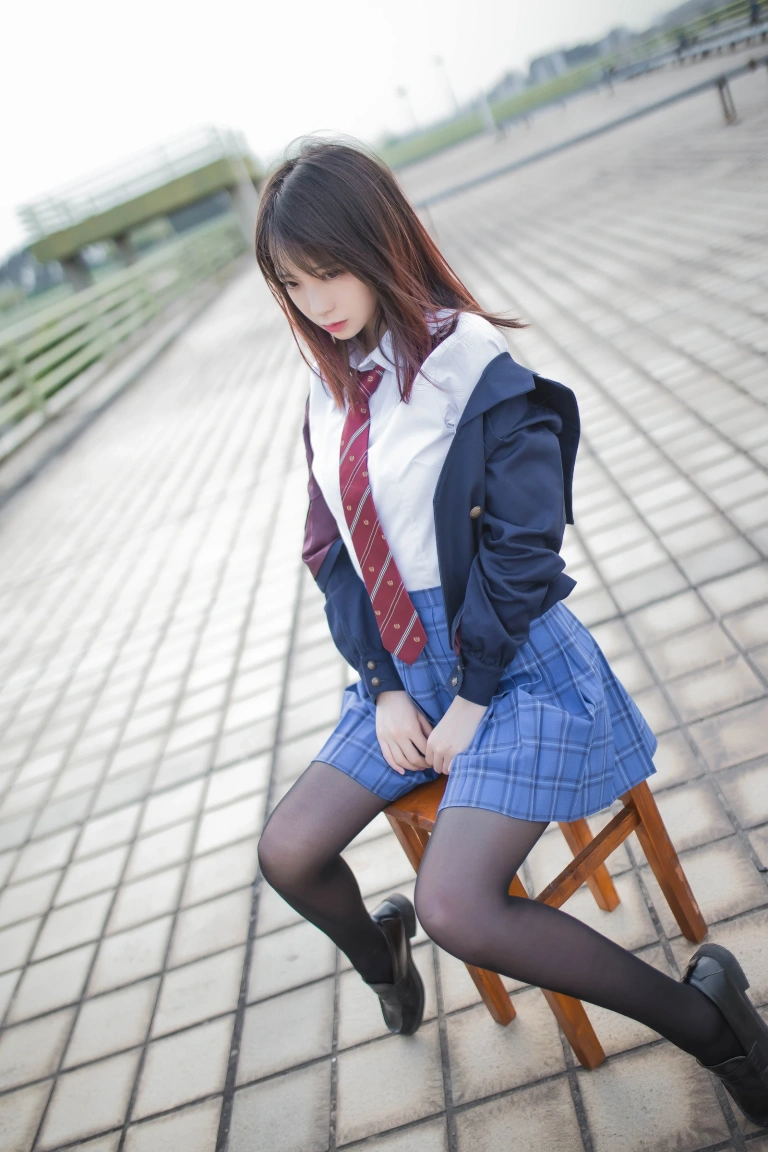 疯猫ss《天台JK》主题写真：30张全套美图