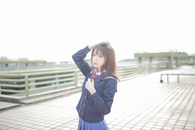 疯猫ss《天台JK》主题写真：30张全套美图
