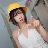 疯猫ss《小黄帽》主题写真：9张全套美图