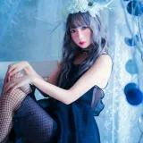 疯猫ss《黑裙网袜》主题写真：25张全套美图