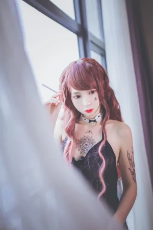 疯猫ss《黑色吊带袜》主题写真：39张全套美图