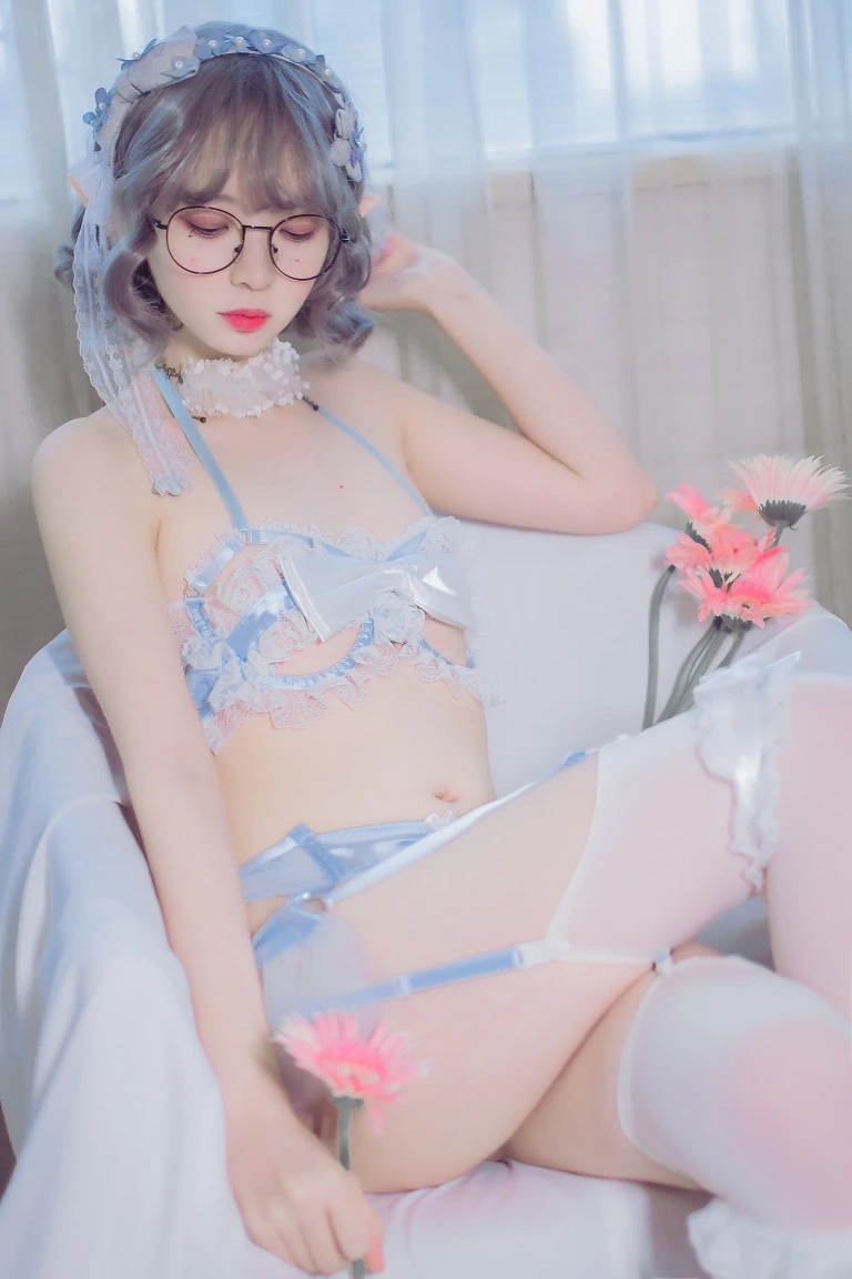 疯猫ss《蓝色精灵》主题写真：30张全套美图