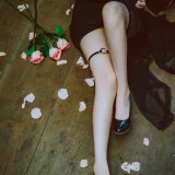 疯猫ss《沙面》主题写真：20张全套美图