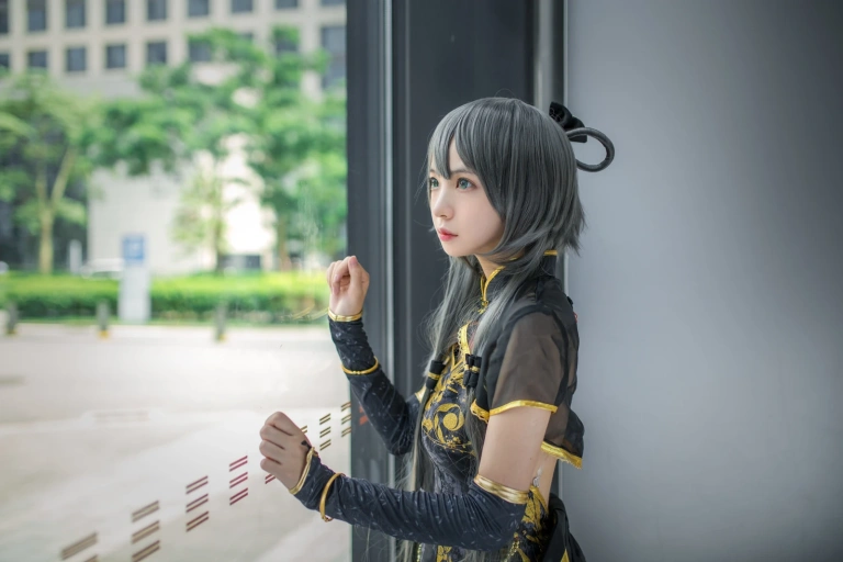 疯猫ss《洛天依》主题写真：10张全套美图