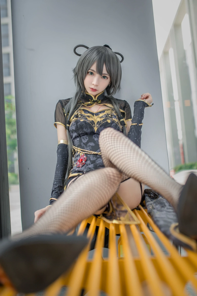 疯猫ss《洛天依》主题写真：10张全套美图