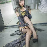 疯猫ss《洛天依》主题写真：10张全套美图