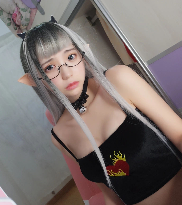 疯猫ss《猫哥超凶》主题写真：9张全套美图