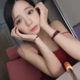 疯猫ss《红裙》主题写真：15张全套美图