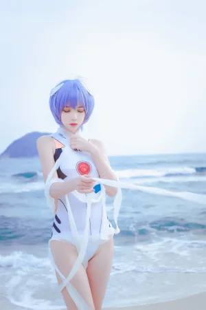 疯猫ss《绫波丽》主题写真：37张全套美图