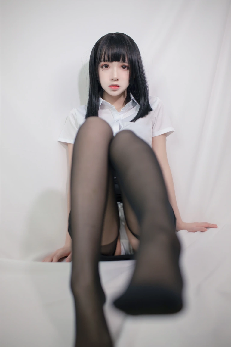疯猫ss《职业装3 OL定制》主题写真：40张全套美图