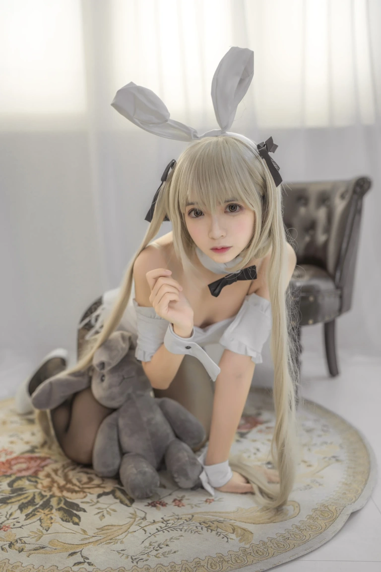 疯猫ss《穹妹兔女郎》主题写真：25张全套美图