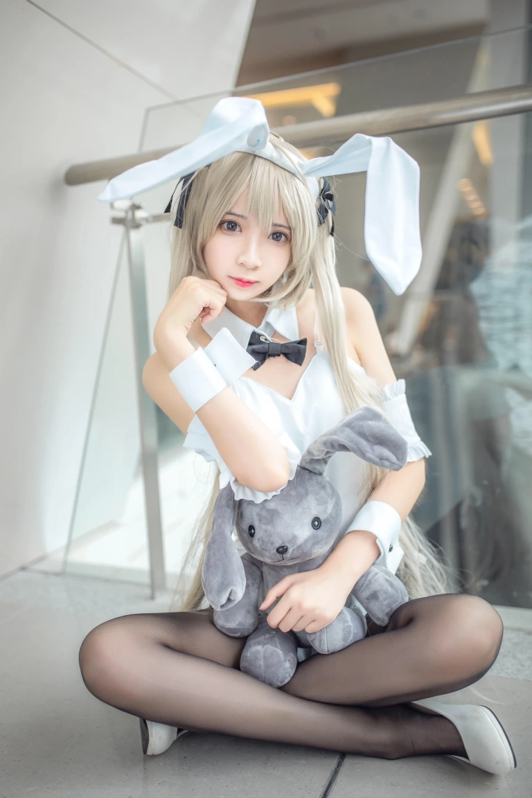 疯猫ss《穹妹兔女郎》主题写真：25张全套美图