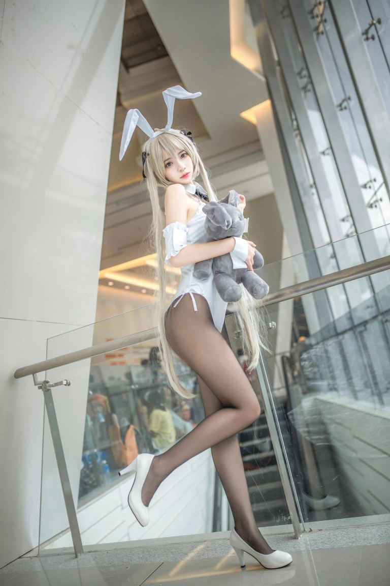 疯猫ss《穹妹兔女郎》主题写真：25张全套美图