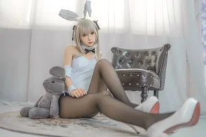 疯猫ss《穹妹兔女郎》主题写真：25张全套美图
