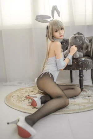 疯猫ss《穹妹兔女郎》主题写真：25张全套美图
