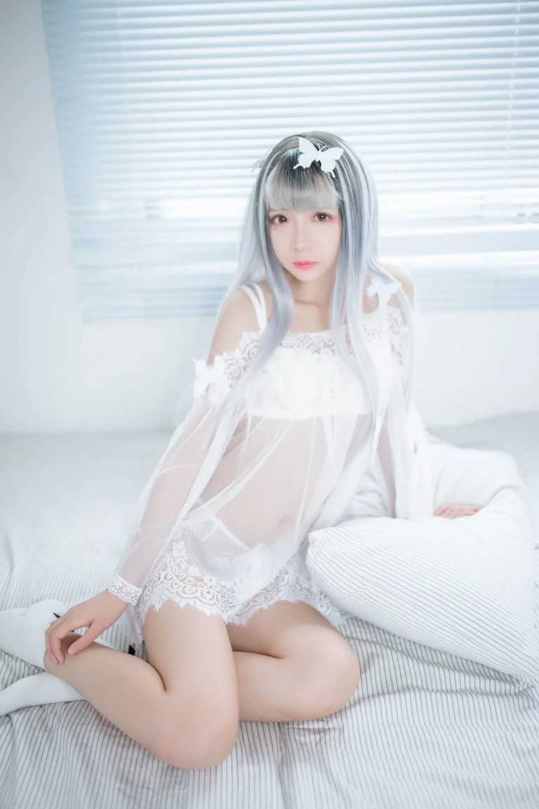 疯猫ss《透明白纱》主题写真：32张全套美图