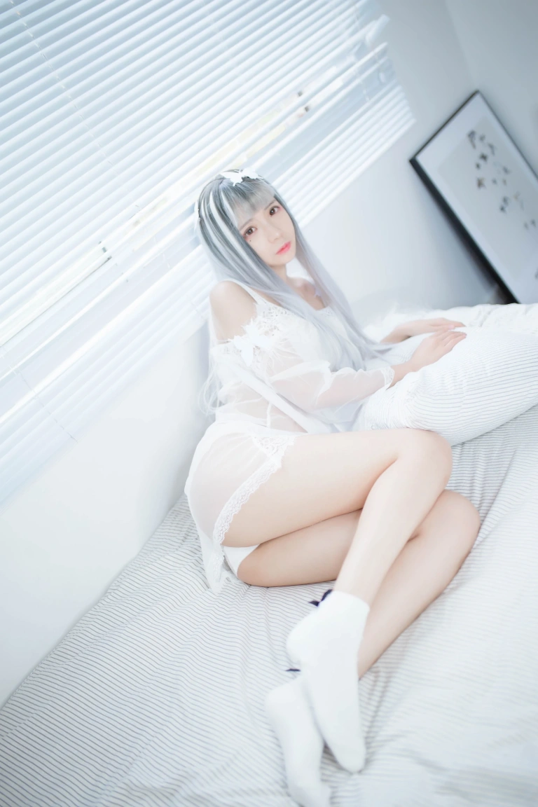 疯猫ss《透明白纱》主题写真：32张全套美图