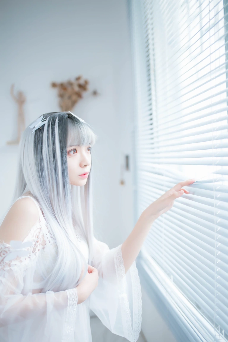 疯猫ss《透明白纱》主题写真：32张全套美图