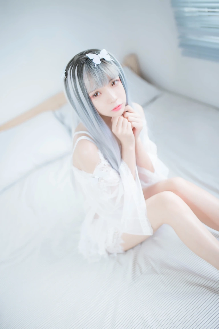 疯猫ss《透明白纱》主题写真：32张全套美图