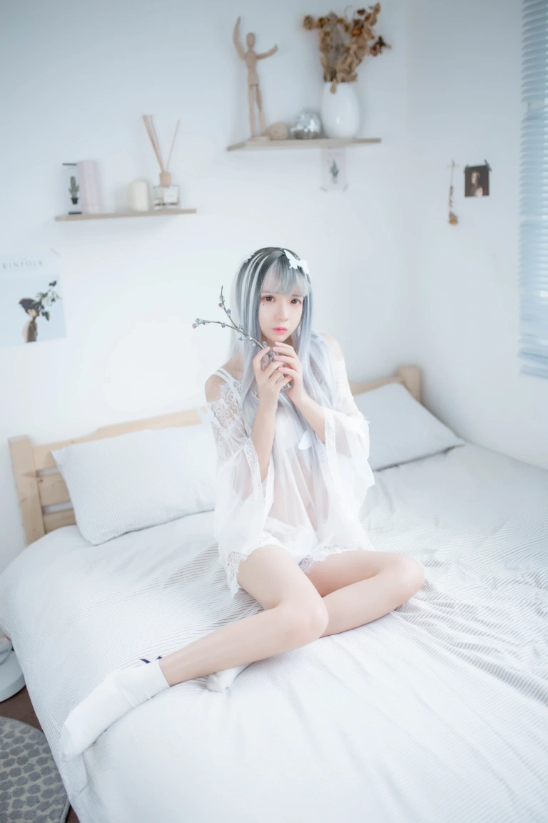疯猫ss《透明白纱》主题写真：32张全套美图
