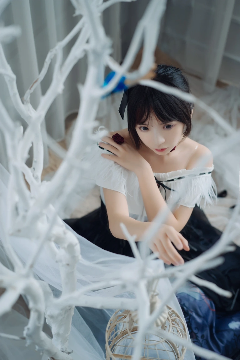 疯猫ss《小裙子》主题写真：22张全套美图