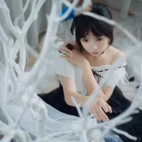 疯猫ss《小裙子》主题写真：22张全套美图