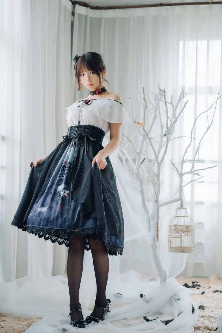 疯猫ss《小裙子》主题写真：22张全套美图