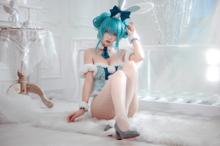 疯猫ss《Miku初音兔女郎》主题写真：25张全套美图