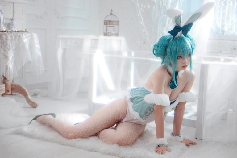 疯猫ss《Miku初音兔女郎》主题写真：25张全套美图