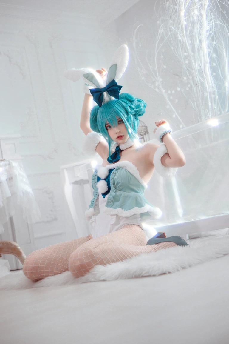 疯猫ss《Miku初音兔女郎》主题写真：25张全套美图