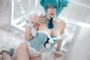 疯猫ss《Miku初音兔女郎》主题写真：25张全套美图
