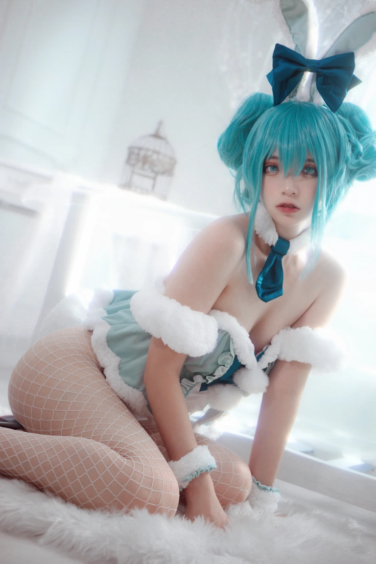 疯猫ss《Miku初音兔女郎》主题写真：25张全套美图