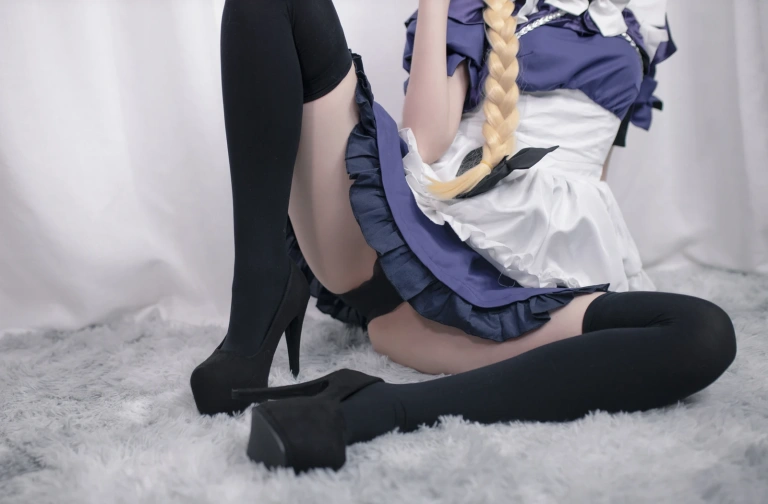 疯猫ss《贞德女仆》主题写真：20张全套美图