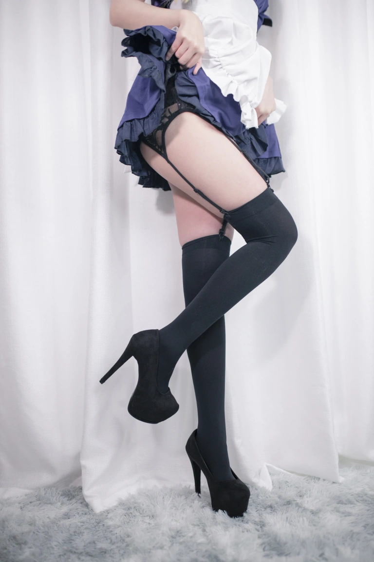 疯猫ss《贞德女仆》主题写真：20张全套美图