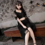 疯猫ss《街拍》主题写真：9张全套美图