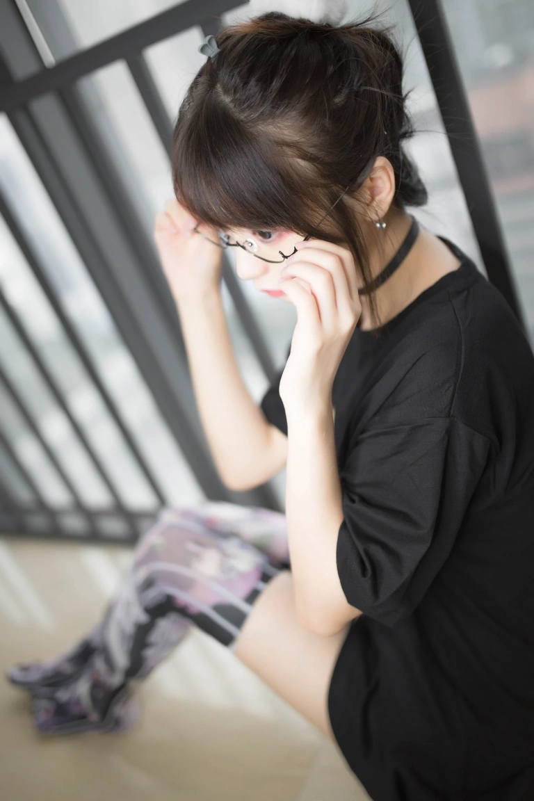 疯猫ss《黑猫》主题写真：22张全套美图