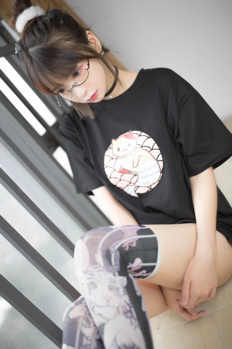 疯猫ss《黑猫》主题写真：22张全套美图