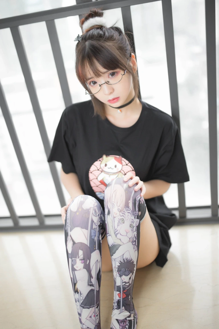 疯猫ss《黑猫》主题写真：22张全套美图