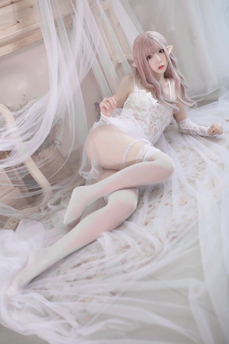 疯猫ss《纯白精灵》主题写真：29张全套美图