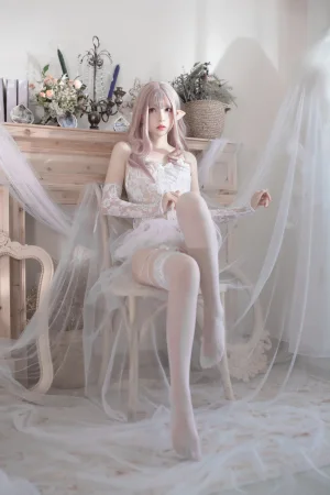 疯猫ss《纯白精灵》主题写真：29张全套美图