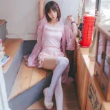 疯猫ss《粉红日常》主题写真：19张全套美图