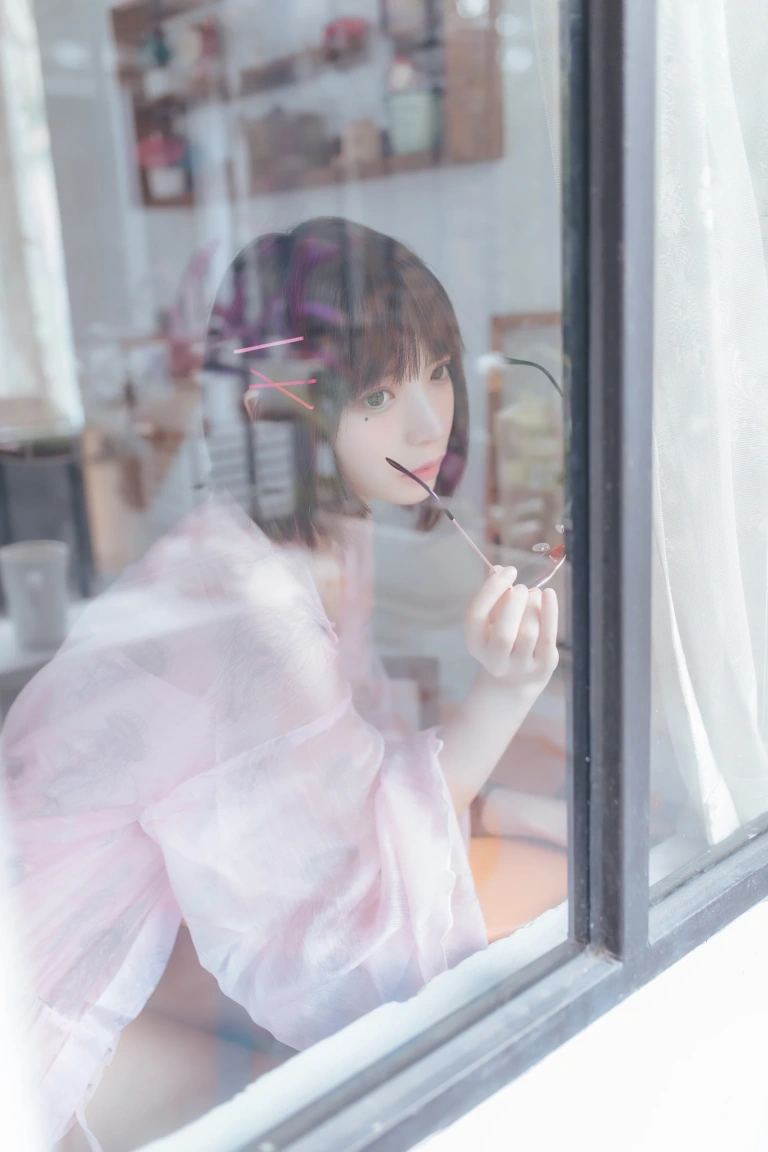 疯猫ss《粉红日常》主题写真：19张全套美图