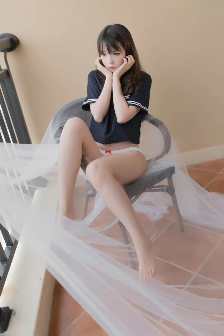 疯猫ss《眠海歌 海景阳台》主题写真：30张全套美图
