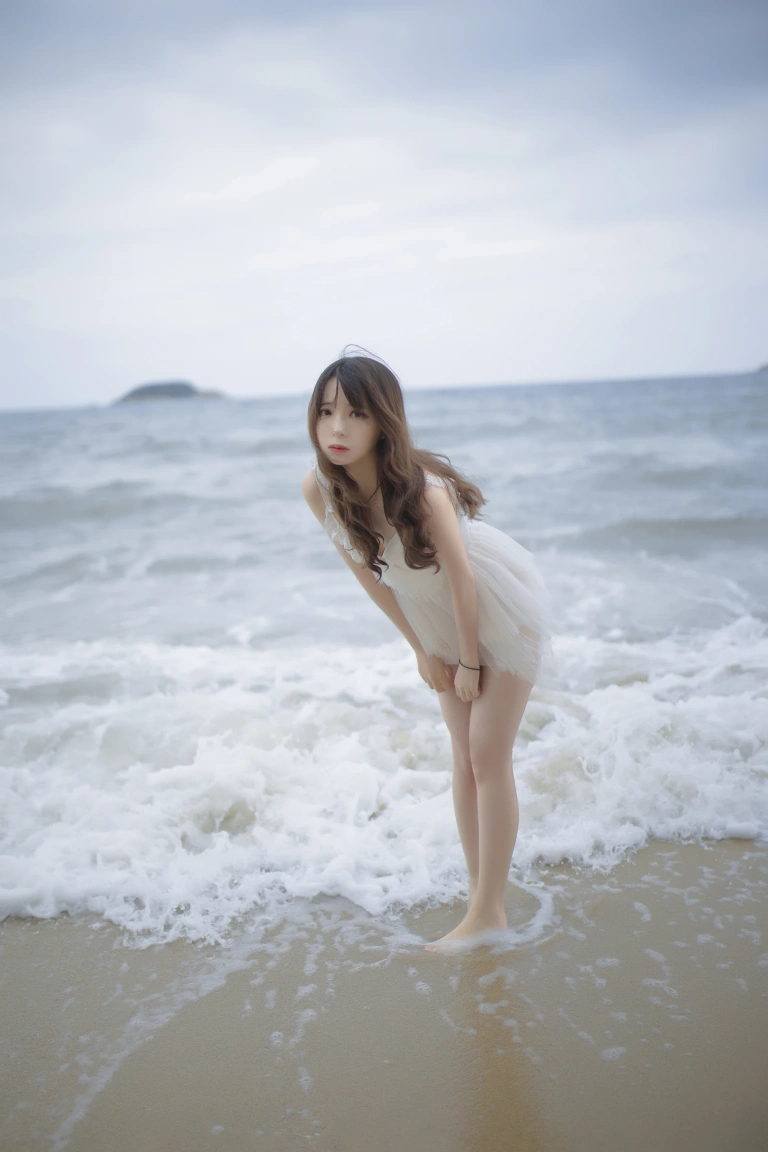 疯猫ss《眠海歌 海滩黄色》主题写真：29张全套美图