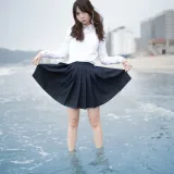 疯猫ss《眠海歌 海滩蓝色》主题写真：28张全套美图